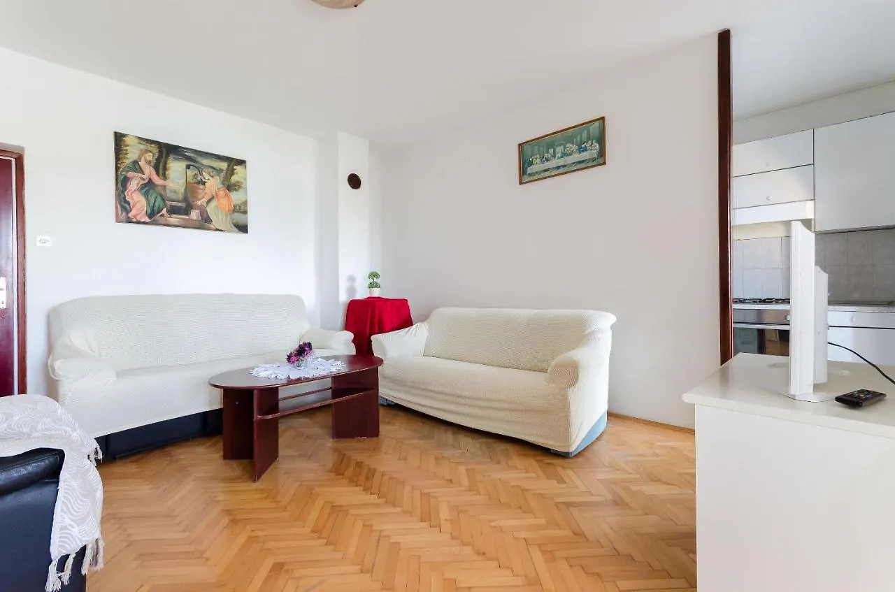 Apartments Katica Supetarska Draga